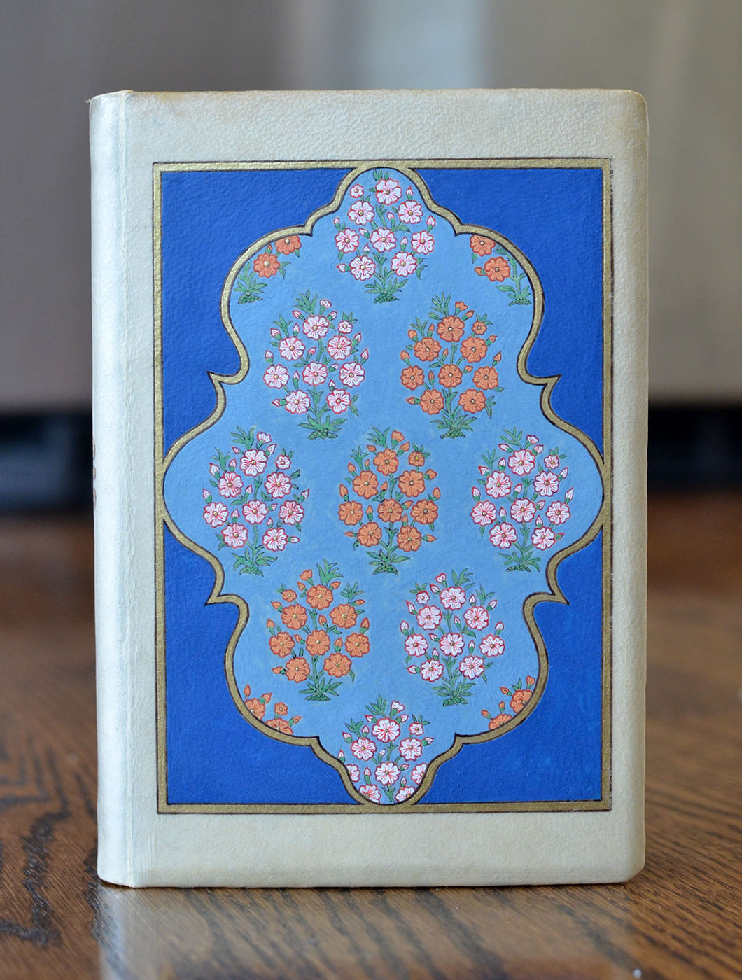 [Fine Binding | Painted Vellum] La Sultane Rose
